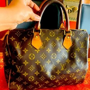 Beautiful authentic Louis Vuitton😍